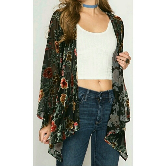 She and Sky Tops - She & Sky Chilly Night Floral Kimono